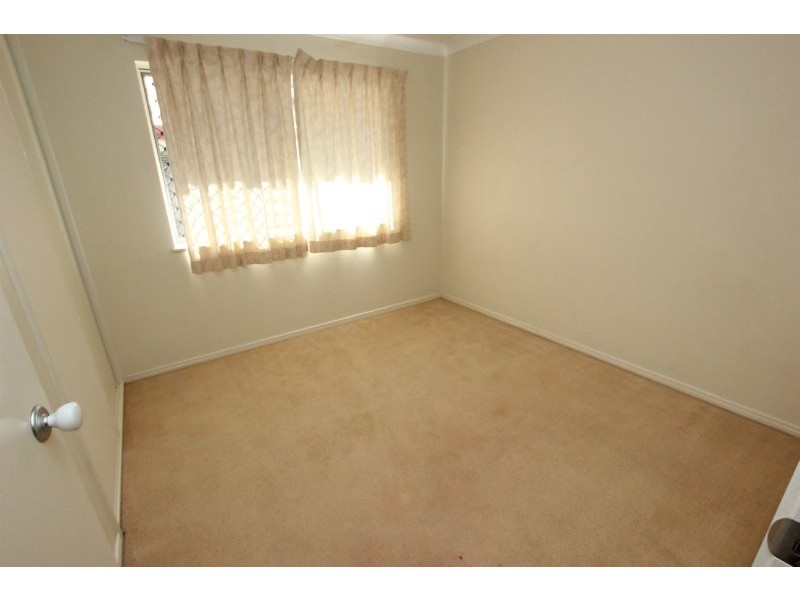 Brinsmead QLD 4870