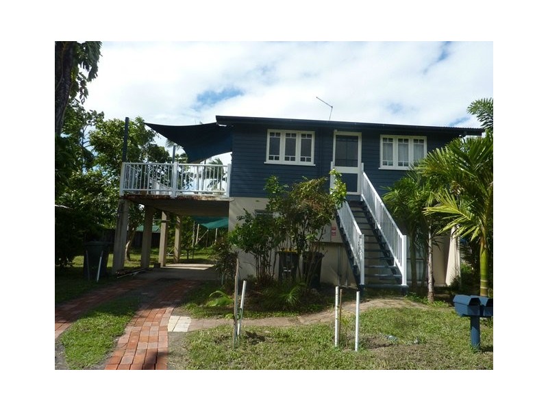 Mooroobool QLD 4870