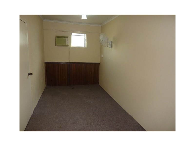 Mooroobool QLD 4870