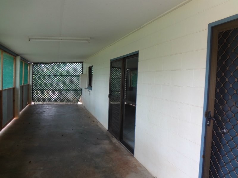 40 Anderson Road, Woree QLD 4868