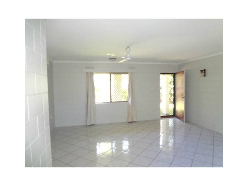 40 Anderson Road, Woree QLD 4868