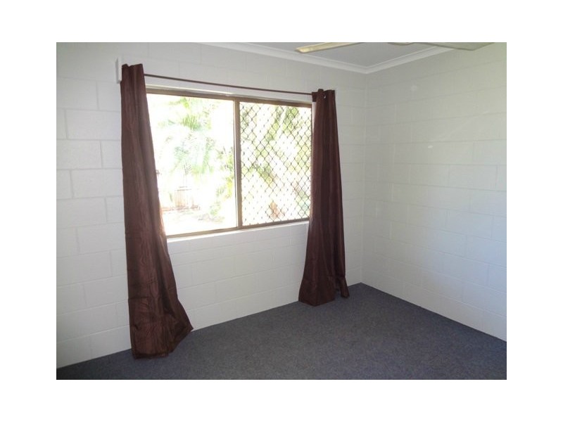 40 Anderson Road, Woree QLD 4868