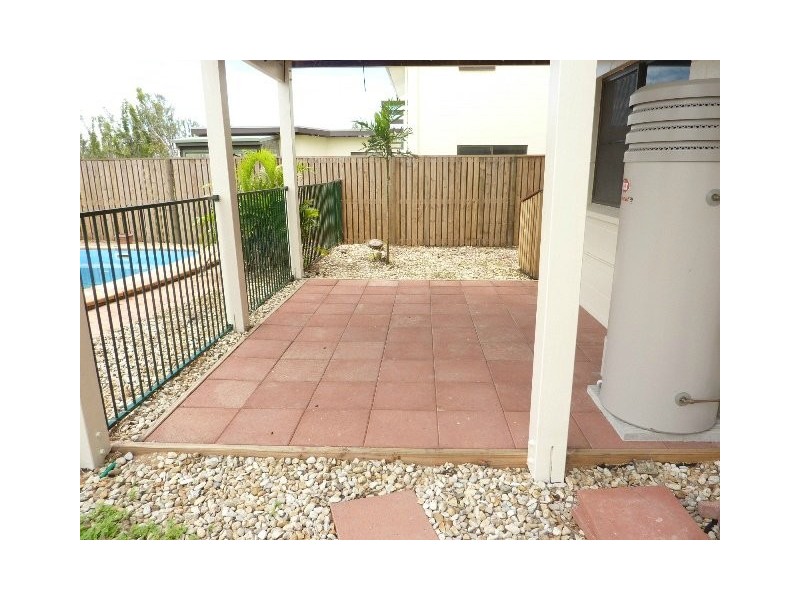 79 Taylor Street, Tully Heads QLD 4854