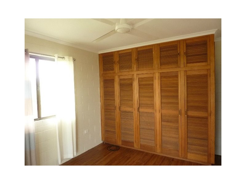 79 Taylor Street, Tully Heads QLD 4854