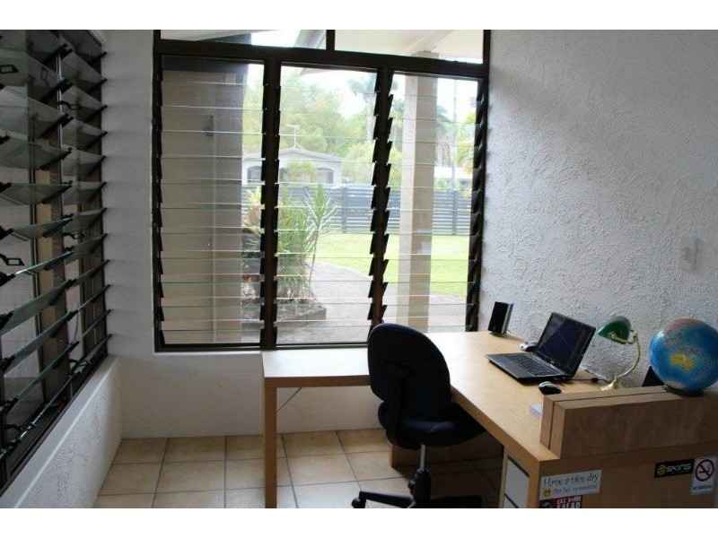 4 Norris Street, Whitfield QLD 4870