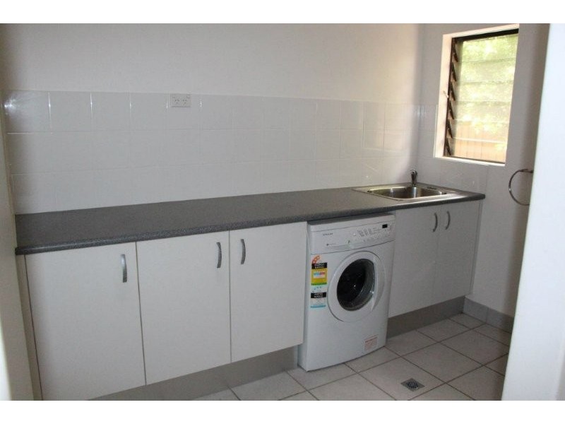 4 Norris Street, Whitfield QLD 4870