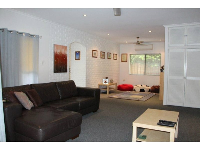4 Norris Street, Whitfield QLD 4870