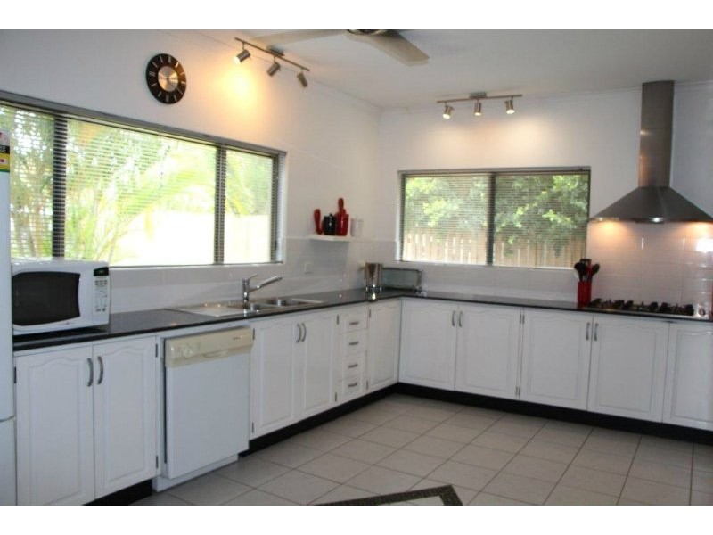 4 Norris Street, Whitfield QLD 4870