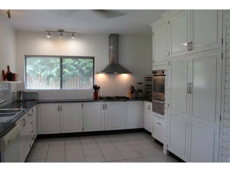 4 Norris Street, Whitfield QLD 4870