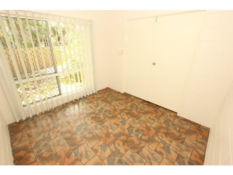 2/88 Little Street, Manunda QLD 4870