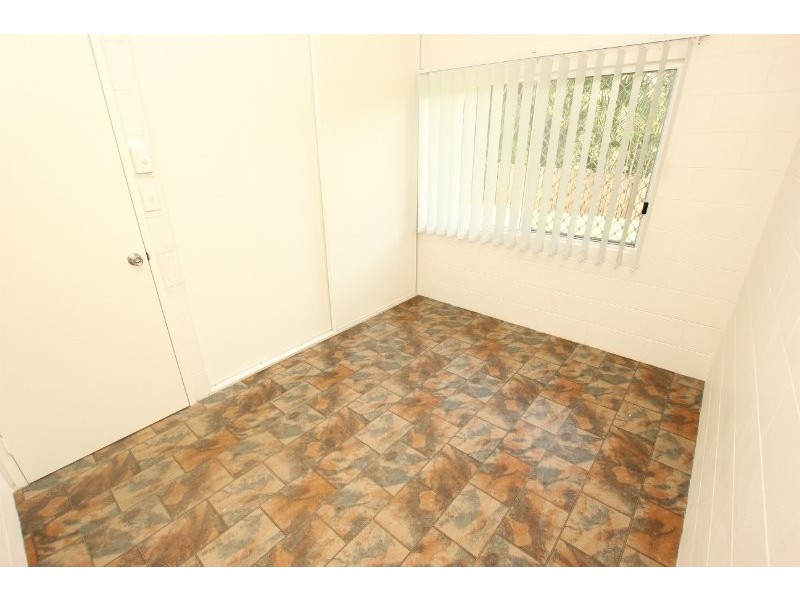 2/88 Little Street, Manunda QLD 4870