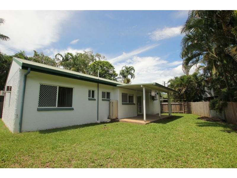 2/88 Little Street, Manunda QLD 4870