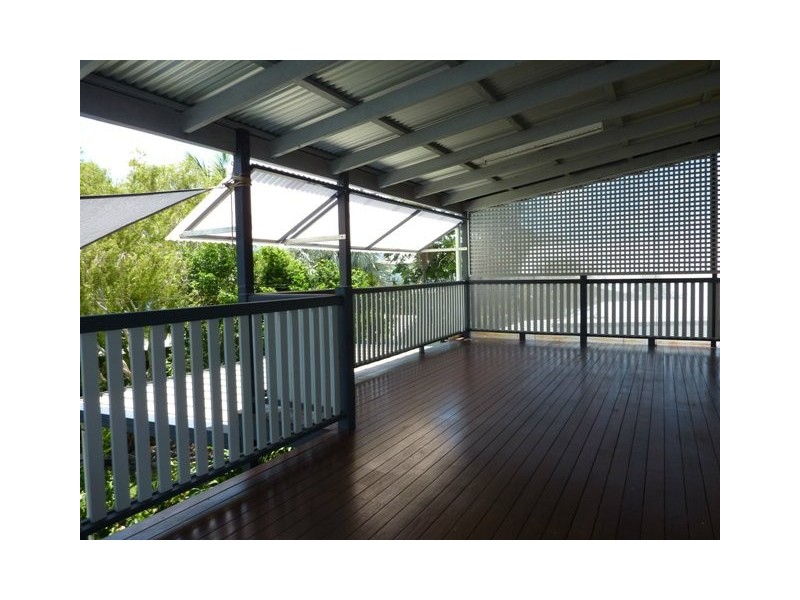 236 Aumuller Street, Westcourt QLD 4870