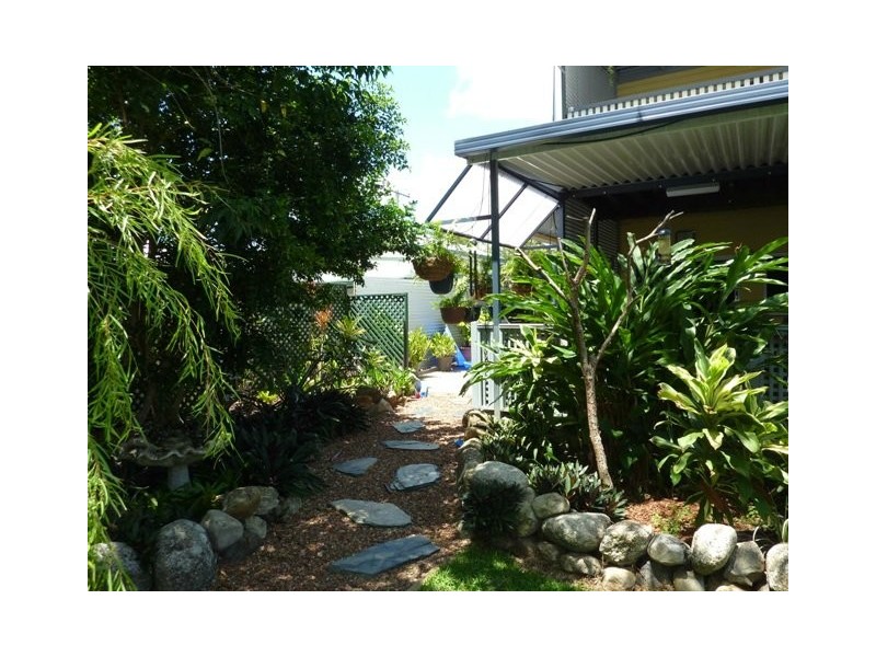 236 Aumuller Street, Westcourt QLD 4870