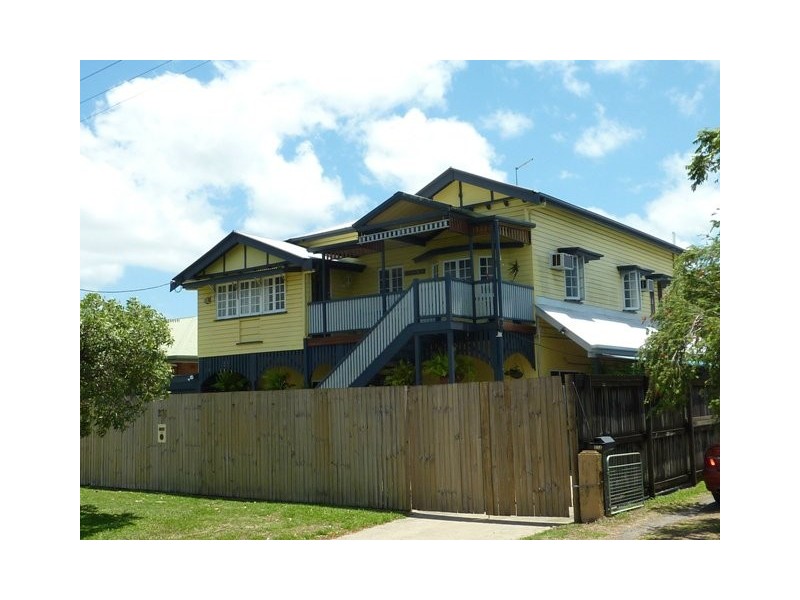 236 Aumuller Street, Westcourt QLD 4870