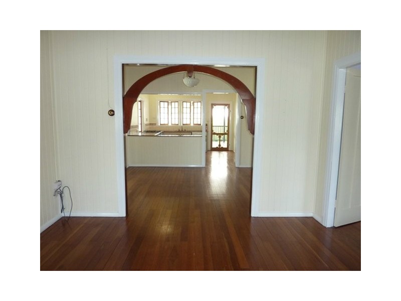 236 Aumuller Street, Westcourt QLD 4870