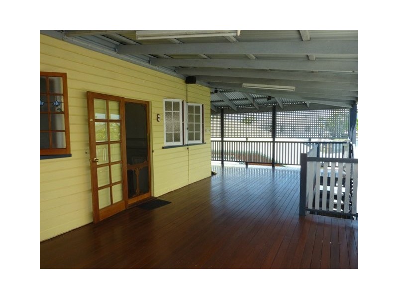 236 Aumuller Street, Westcourt QLD 4870