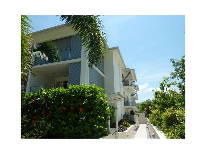 Trinity Beach QLD 4879