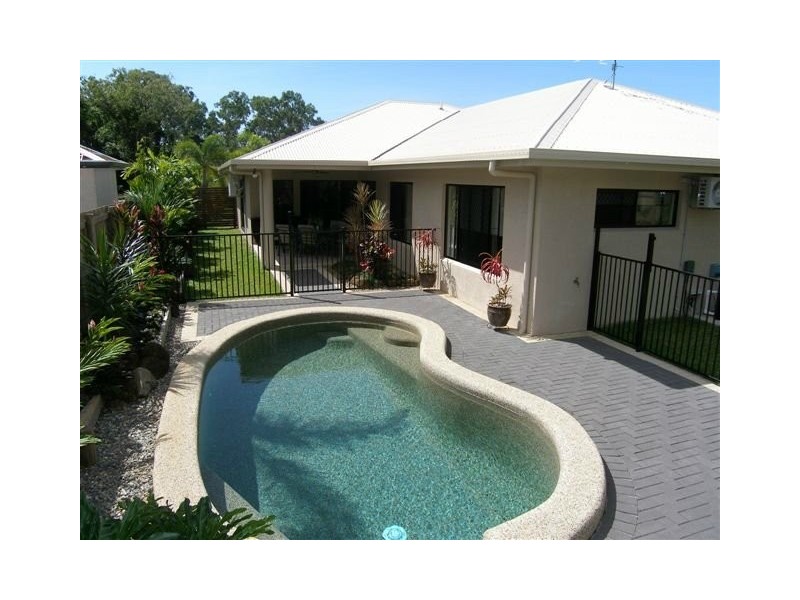 Clifton Beach QLD 4879