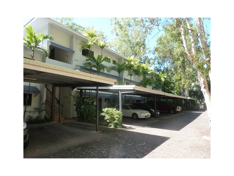 8/21 -25 Cedar Road, Palm Cove QLD 4879