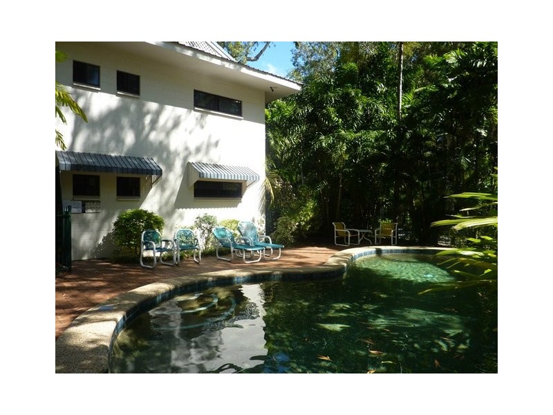 8/21 -25 Cedar Road, Palm Cove QLD 4879