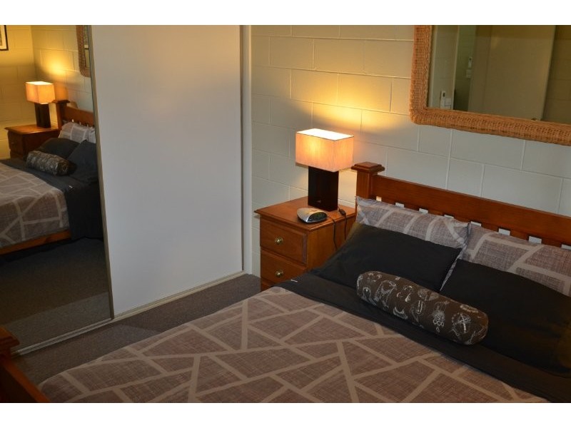 8/21 -25 Cedar Road, Palm Cove QLD 4879