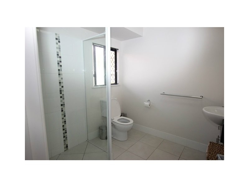 12 Montalbion Ave, Trinity Beach QLD 4879