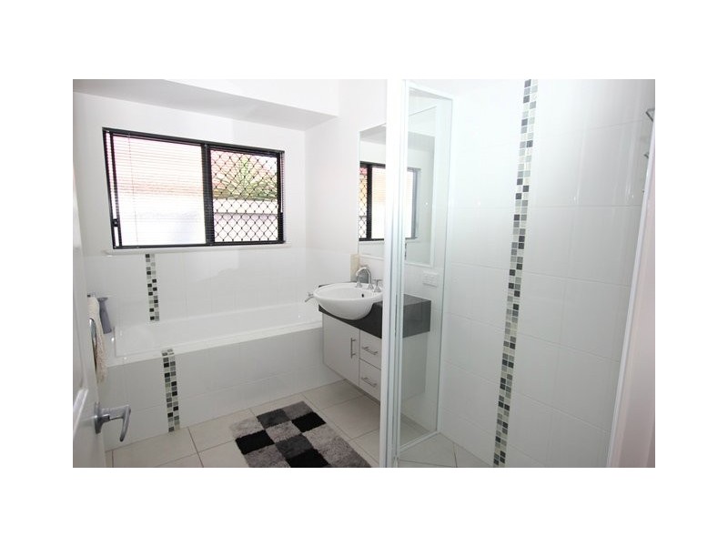 12 Montalbion Ave, Trinity Beach QLD 4879