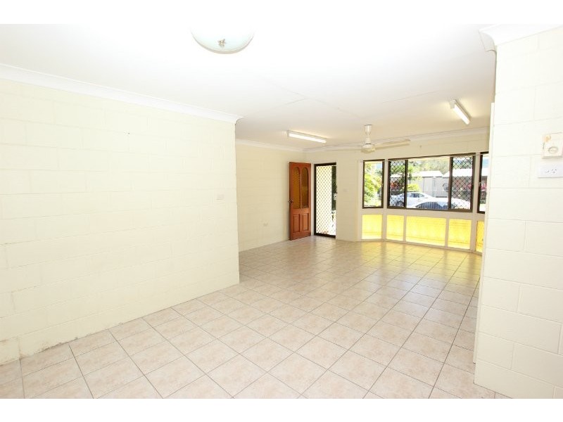 Manunda QLD 4870