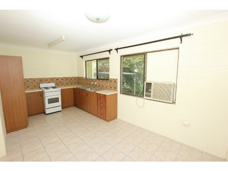 Manunda QLD 4870