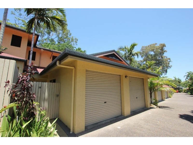 Stratford QLD 4870