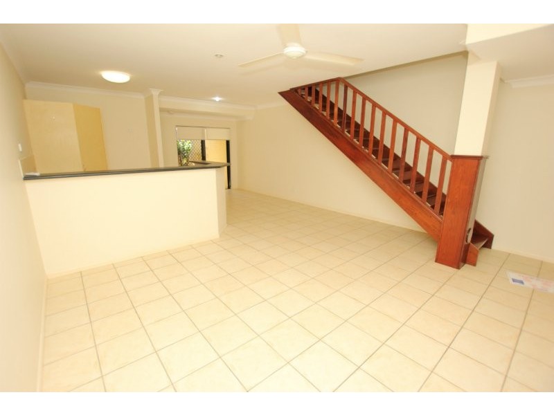 Stratford QLD 4870