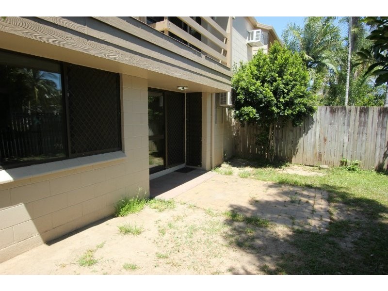 Manoora QLD 4870