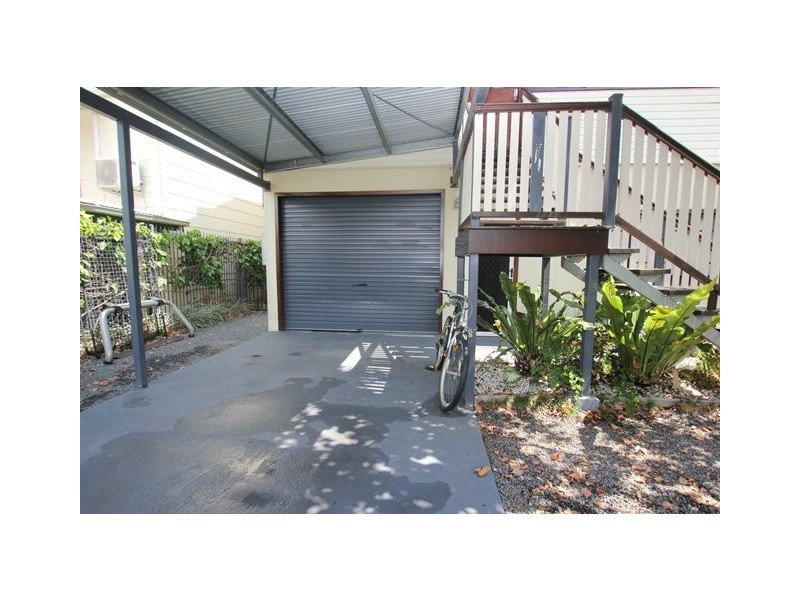 14 Lumley Street, Cairns City QLD 4870