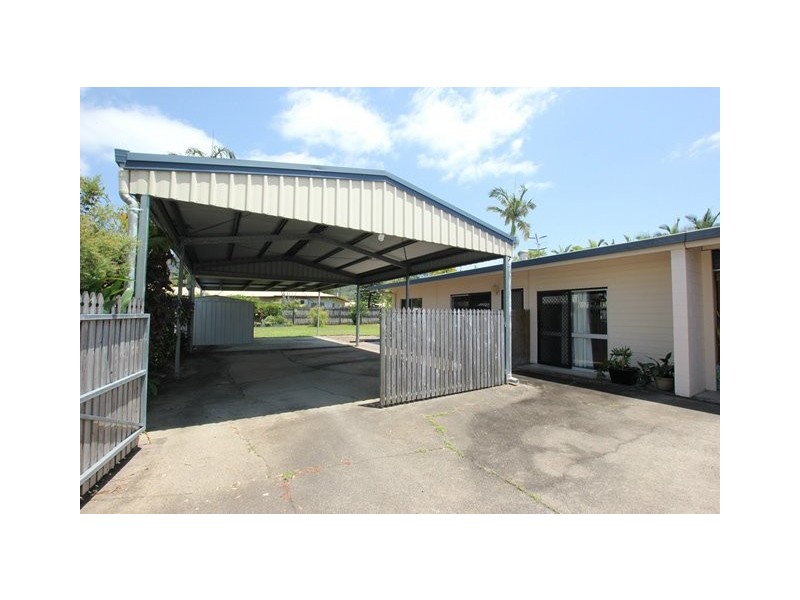 Whitfield QLD 4870