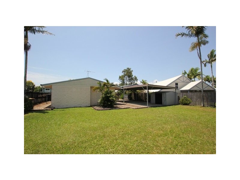 Whitfield QLD 4870