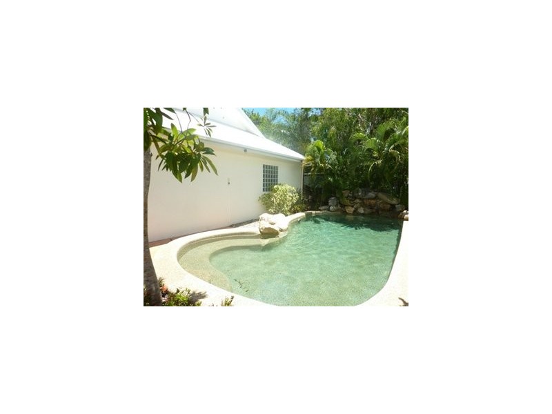 Palm Cove QLD 4879