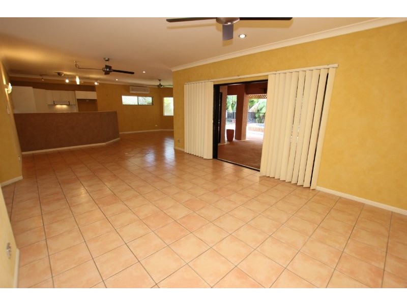 Kewarra Beach QLD 4879