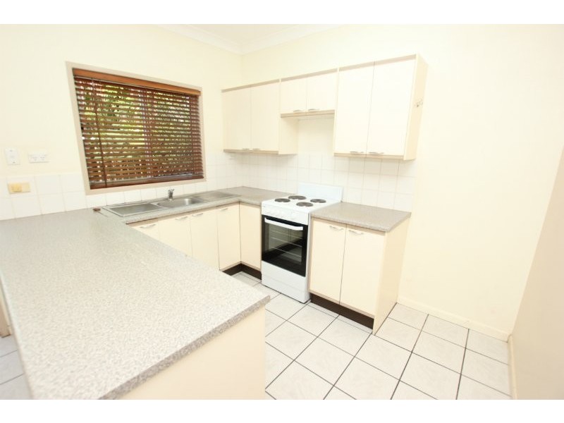 8/33 Balaclava Rd, Earlville QLD 4870