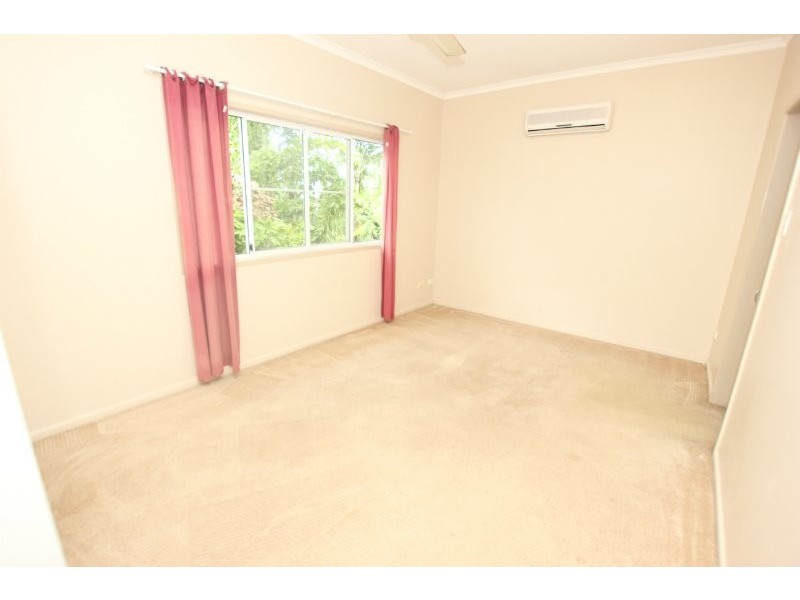 8/33 Balaclava Rd, Earlville QLD 4870