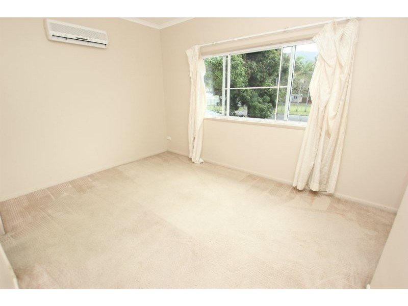 8/33 Balaclava Rd, Earlville QLD 4870