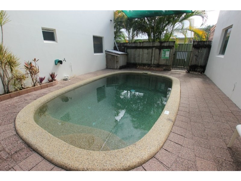 8/33 Balaclava Rd, Earlville QLD 4870