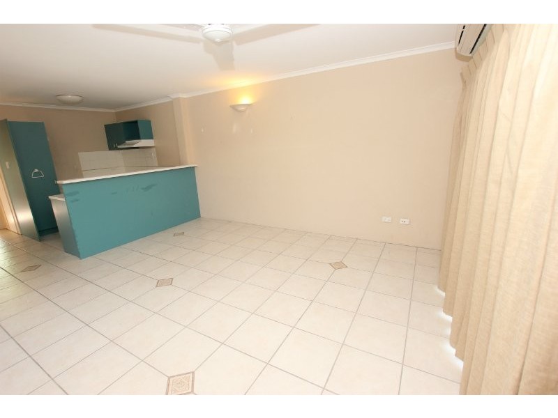 Holloways Beach QLD 4878