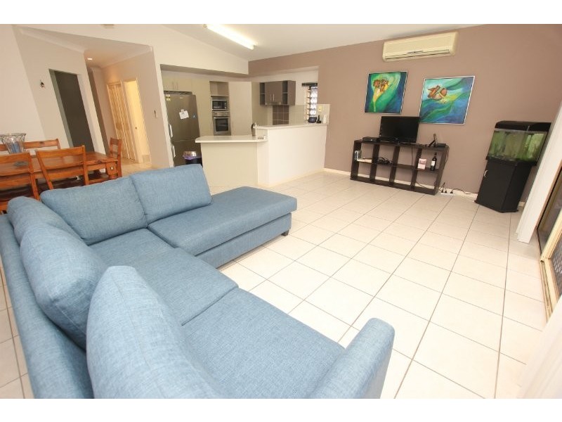 Bentley Park QLD 4869