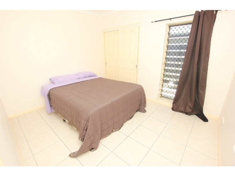 Bentley Park QLD 4869