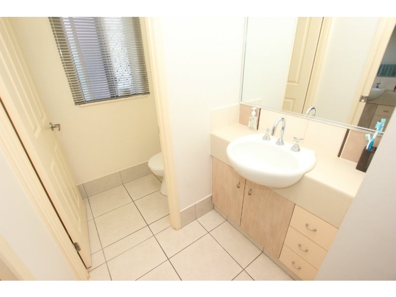 Bentley Park QLD 4869