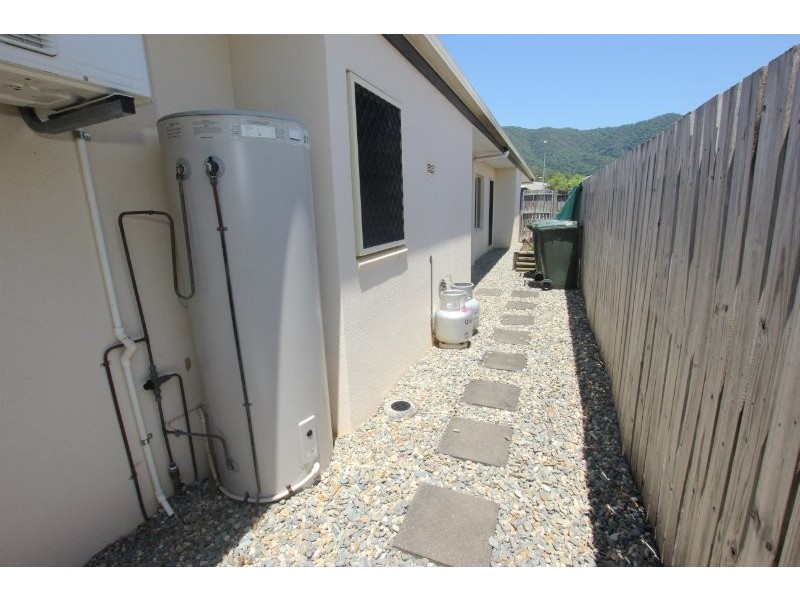 Bentley Park QLD 4869