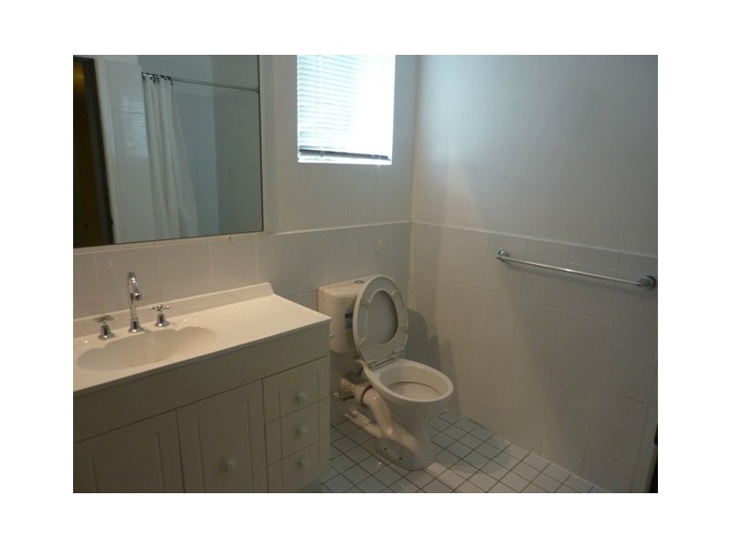 12 11-12 Maytown Close, Manoora QLD 4870