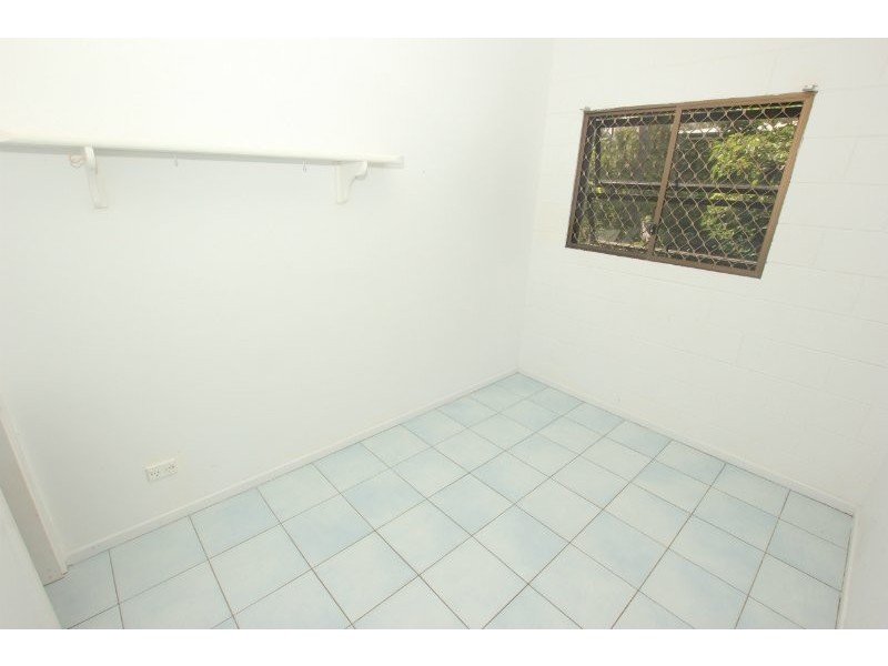 18 Hermes Close, Mooroobool QLD 4870