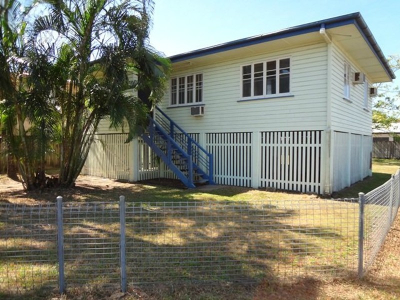 Westcourt QLD 4870